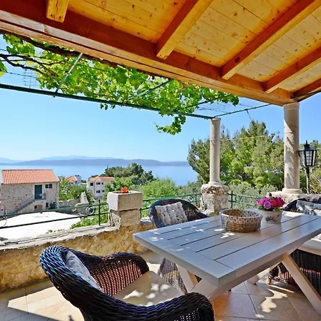 House Vedrana * Igrane