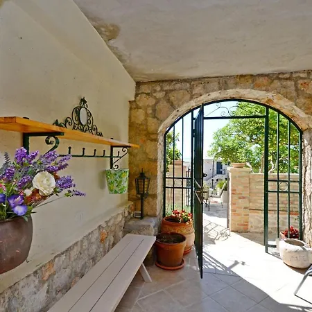 Сasa de vacaciones House Vedrana