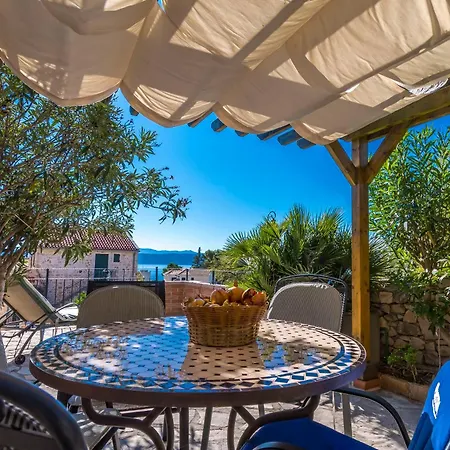 Сasa de vacaciones House Vedrana Igrane